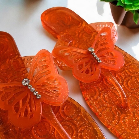 Coach Beautiful Pasarella Butterfly Sandals - Picture 11 of 17